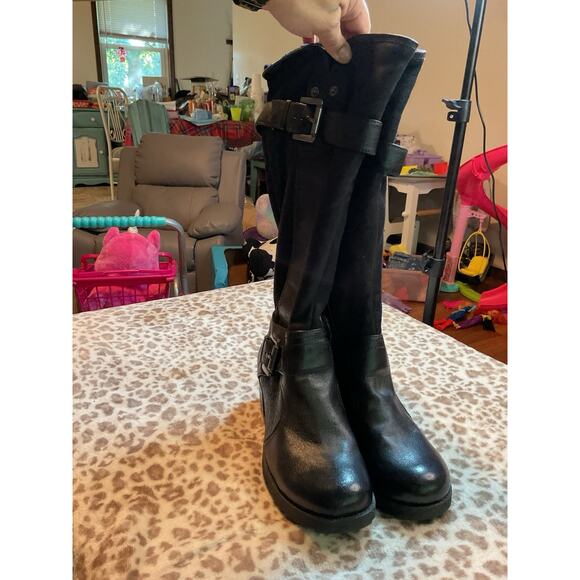 Baretraps Black Suede Leather Boots with Faux Fur Lining and Zips Size 8.5 - Picture 2 of 7